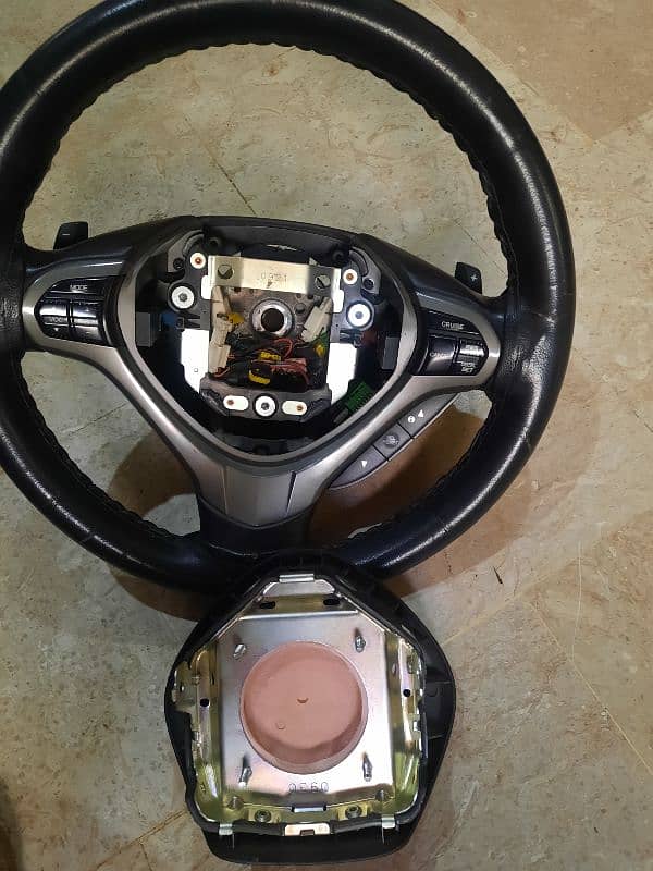 Honda Multimedia Steering Wheel 1