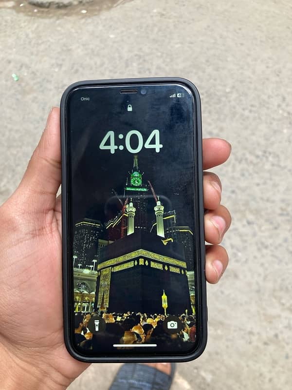 iphone 11 pro 4