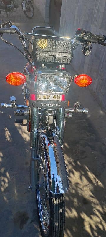 Honda cg 125 22 model golden number 3