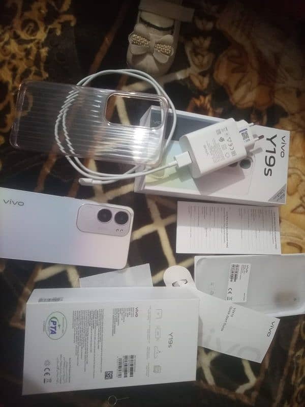 Vivo Y19S new with full box charger etc just 1 Month Used 6