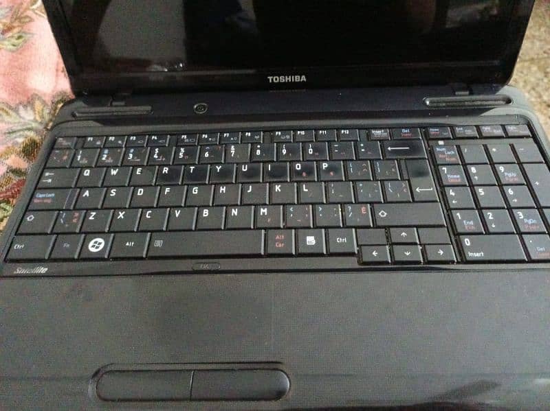 i5 3gen laptop in beat condition whatsapp nmbr/03115487184/ 1