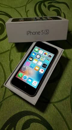 Apple iphone 5s 64 GB. PTA approved 0343=8735478 My WhatsApp number