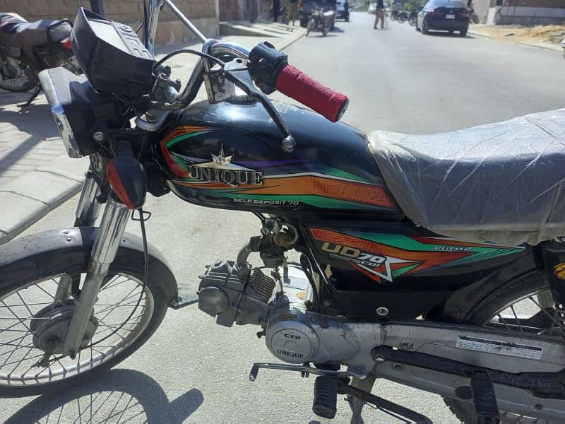 unique bike  for sale karachi number safoora chowrangi 4