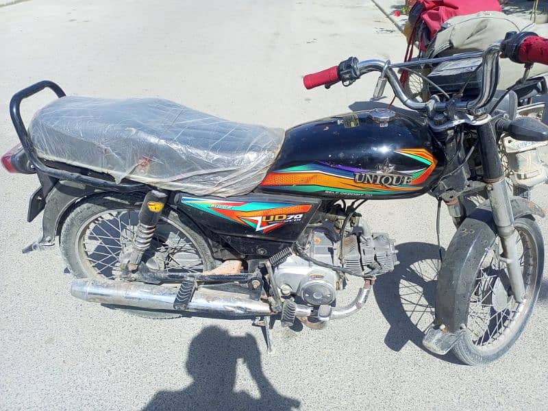 unique bike  for sale karachi number safoora chowrangi 8