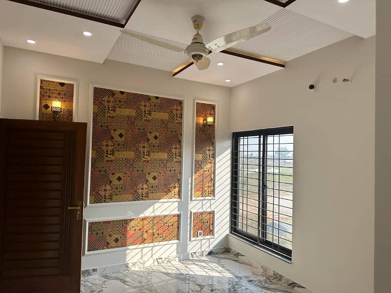 5 Marla Brand New House For Sale In Lake City Lahore 7