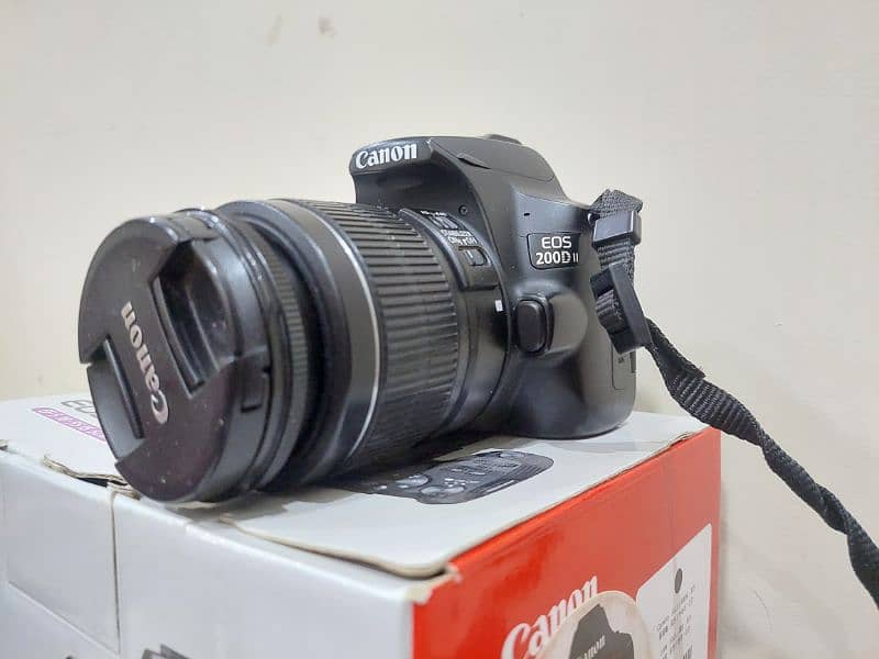 Canon 200D Mark II with 18-55mm Lens – 10/10 Condition 2