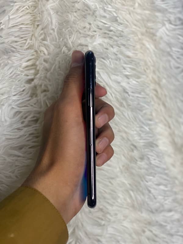 Iphone 11 Pro, Factory Unlock Available in Reasonable Price 2