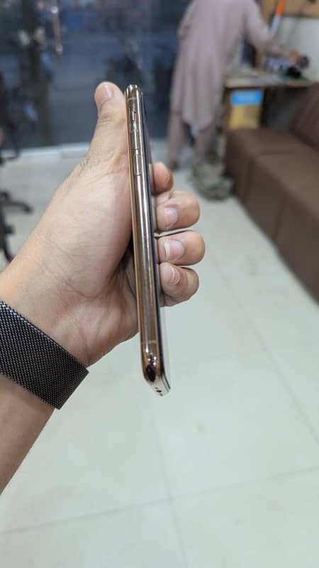 iPhone 11Pro For Sale 6