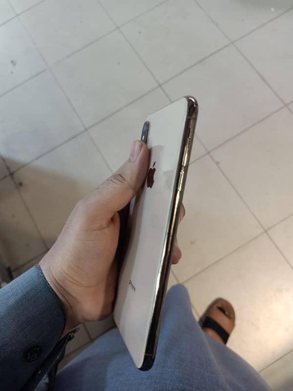 iPhone Xs Max Pta Approved 5