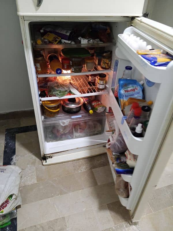 refrigerator for sale brand LG no frost technology 2