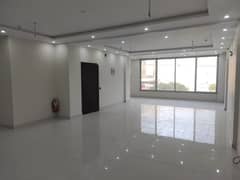 6 marla floor for rent with lift