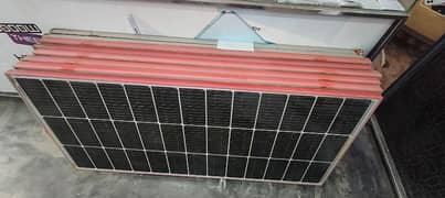 200 watt 8 Solar Plates 1 session Used