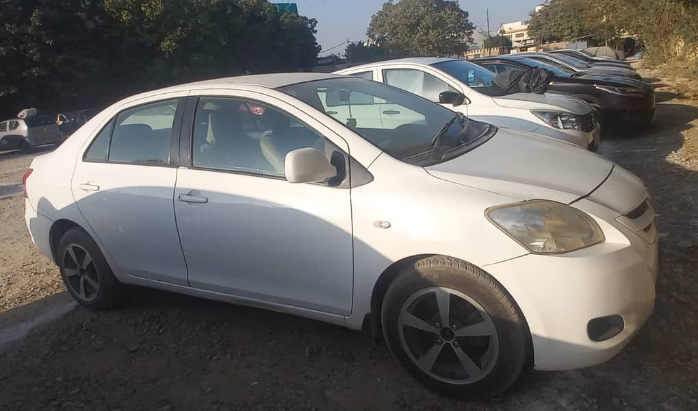 Toyota Belta 2007 4