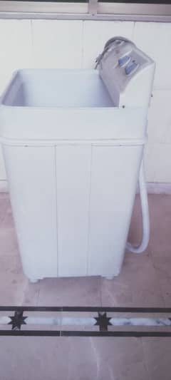 we are selling good condition of washing machine