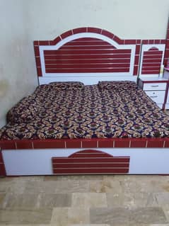 Double Bed & Dressing table