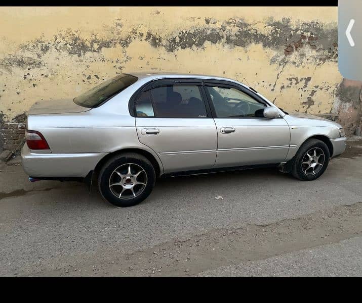 Toyota Corolla XE 2001 1