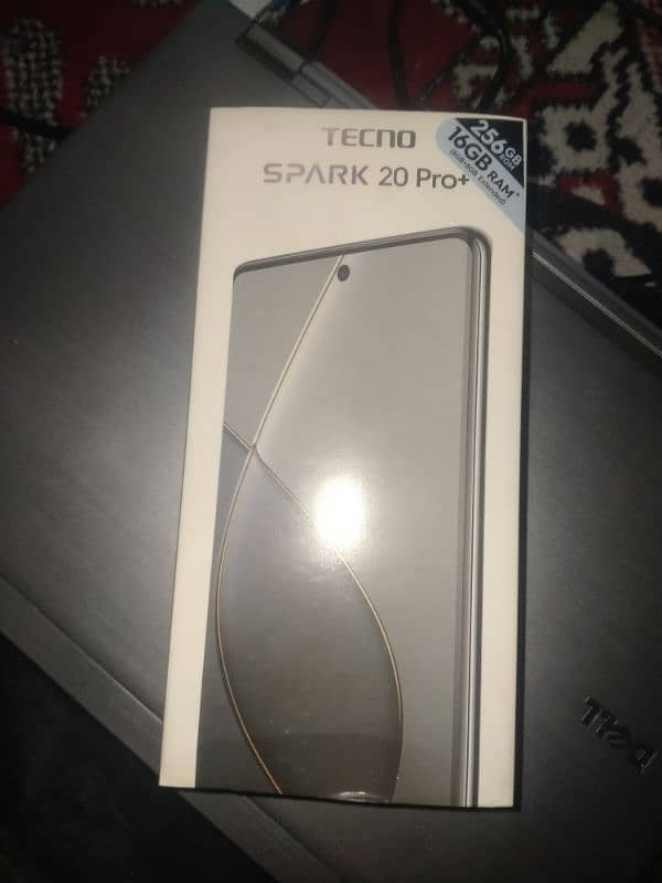 Tecno Saprk 20 pro plus 16/256 1