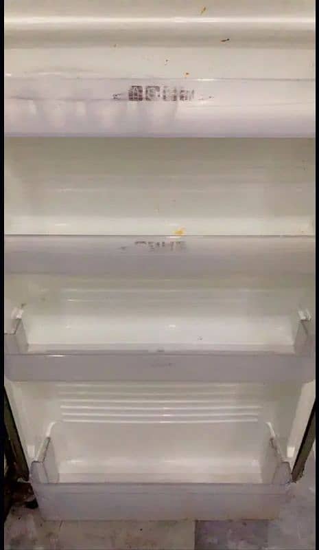 Dawlance refrigerator 0