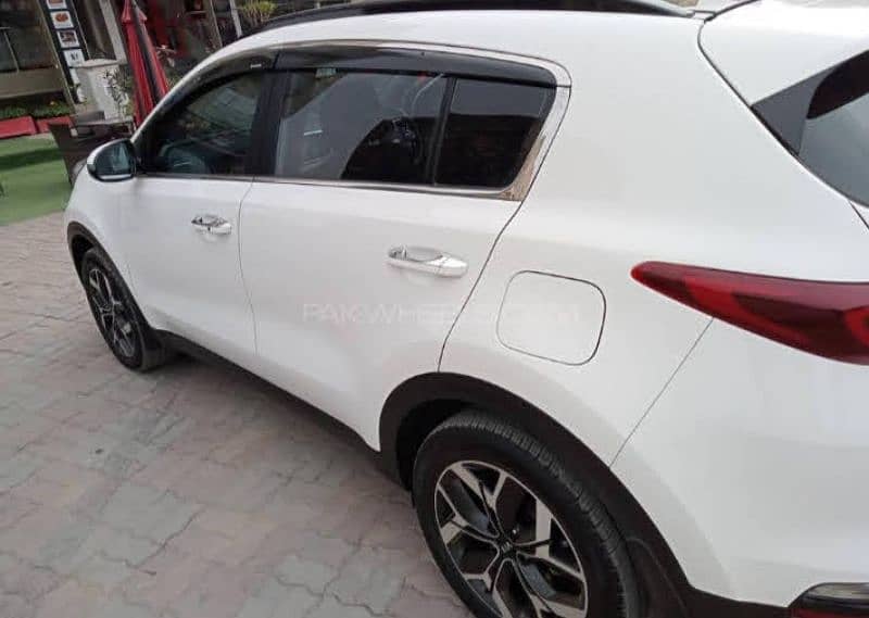 KIA Sportage 2022 FWD B 2 B Scratchless Urgent sale 2