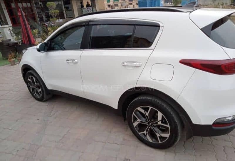 KIA Sportage 2022 FWD B 2 B Scratchless Urgent sale 18