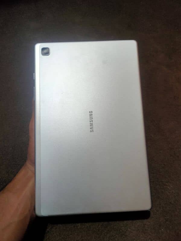 SAMSUNG A7 TABLET 1