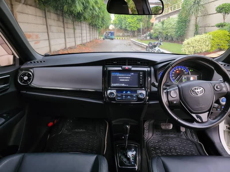 Toyota Corolla Fielder Hybrid 2019/2022 Model Excellent Condition 8