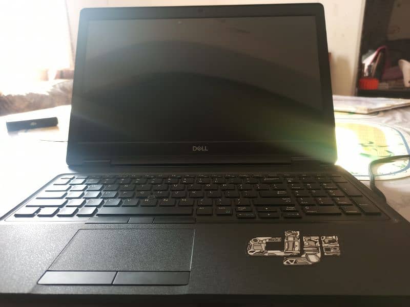 dell latitude 5591 32 gb RAM  286GB ROM 1