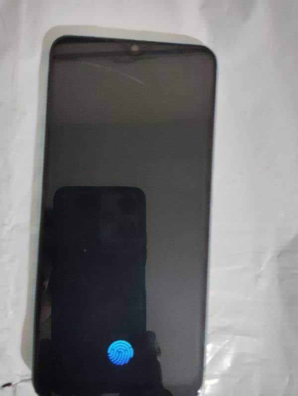 vivo s1 condition 10/10 memory 128 gb ram 4 gb 3