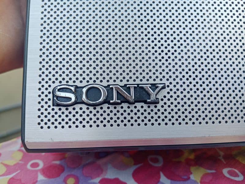 Sony 3 Band Radio ICF-J40 Made in Japan 3