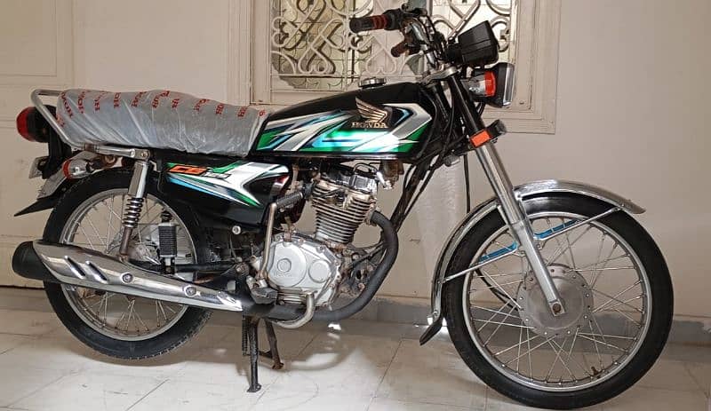 2023 Honda 125 Karachi Registered 0