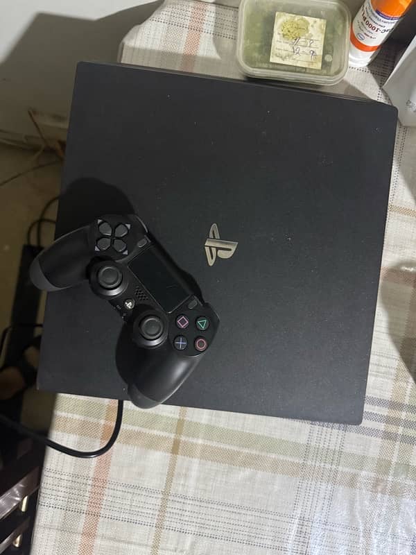 PS4 Pro 1 TB 2