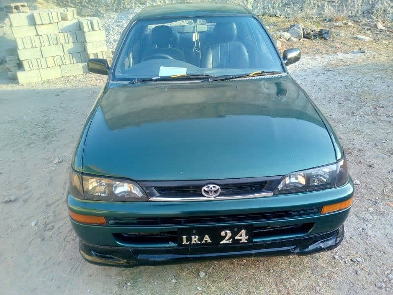 Toyota Corolla XE 2001 0