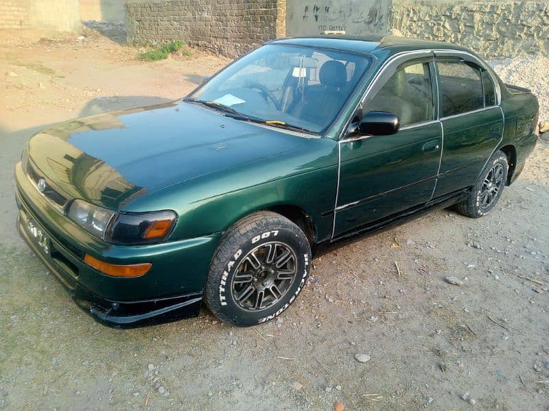 Toyota Corolla XE 2001 1