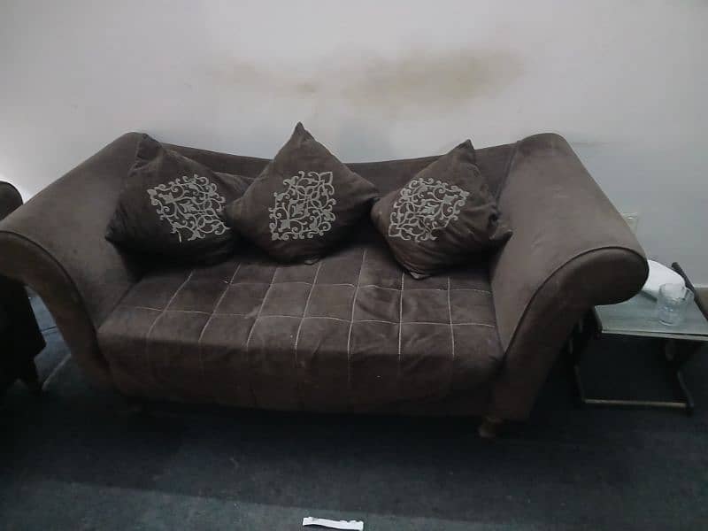 Sofa set with table 1