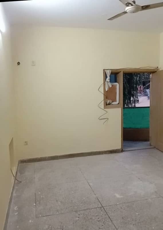 1st floor upper portion for rent in I-10 3