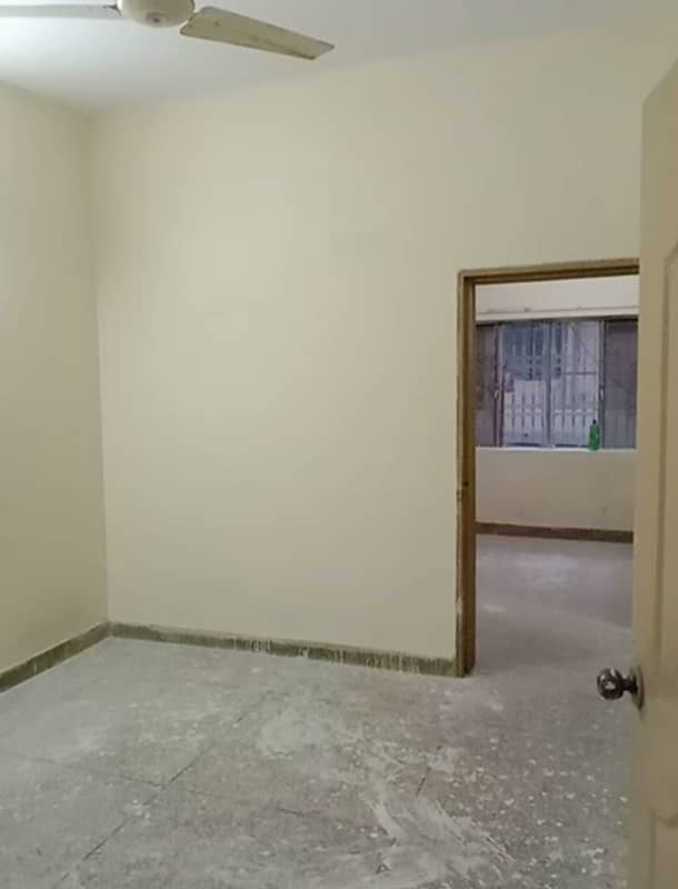 1st floor upper portion for rent in I-10 5