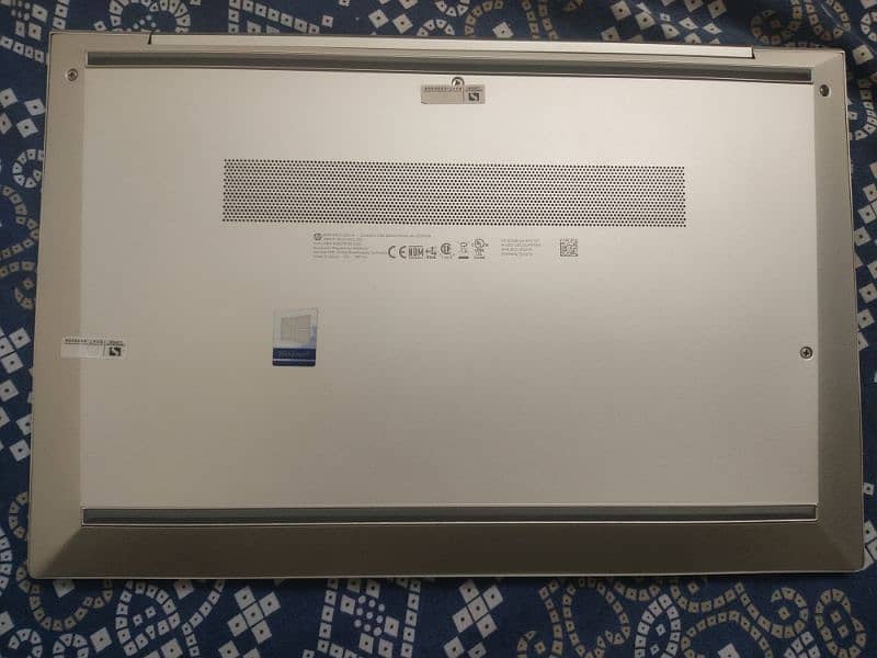 Hp elitebook I5 10th gen 16gb ram 256gb ssd 4