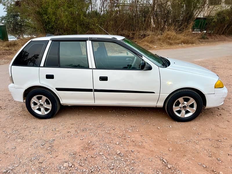 Suzuki Cultus VXR 2015 4