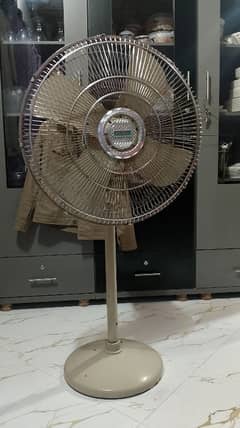 I'm selling Padestal Fan