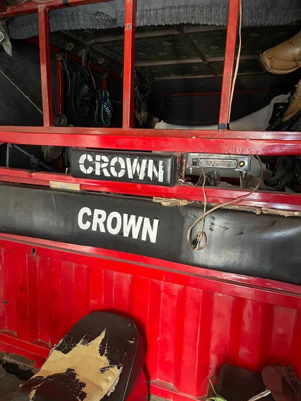 Crown Riksha 11