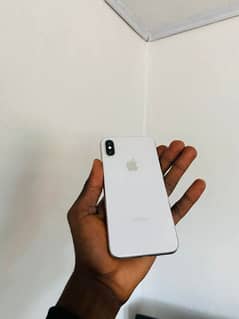 iPhone x 256 GB my WhatsApp number 03411594804