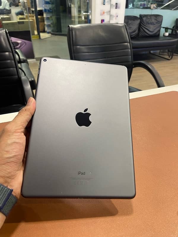 iPad Air 3rd Generation 64GB 3