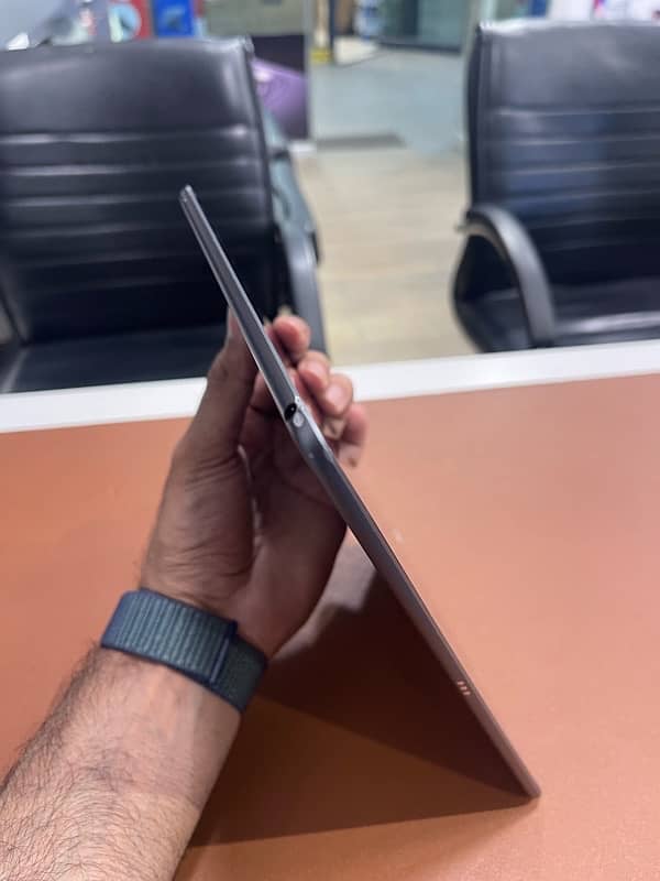 iPad Air 3rd Generation 64GB 5