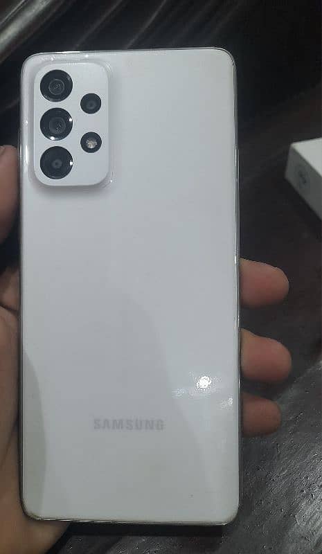 Samsung A73 5g white 1