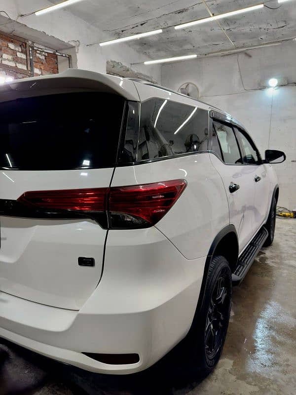 Toyota Fortuner G 2020 3