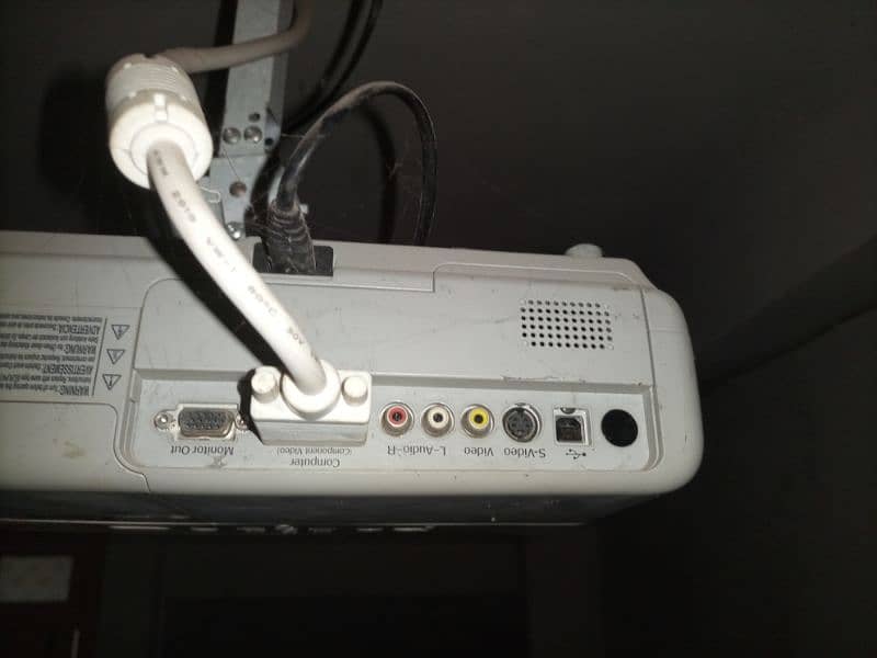 Epson EMP-S5 Projector 8