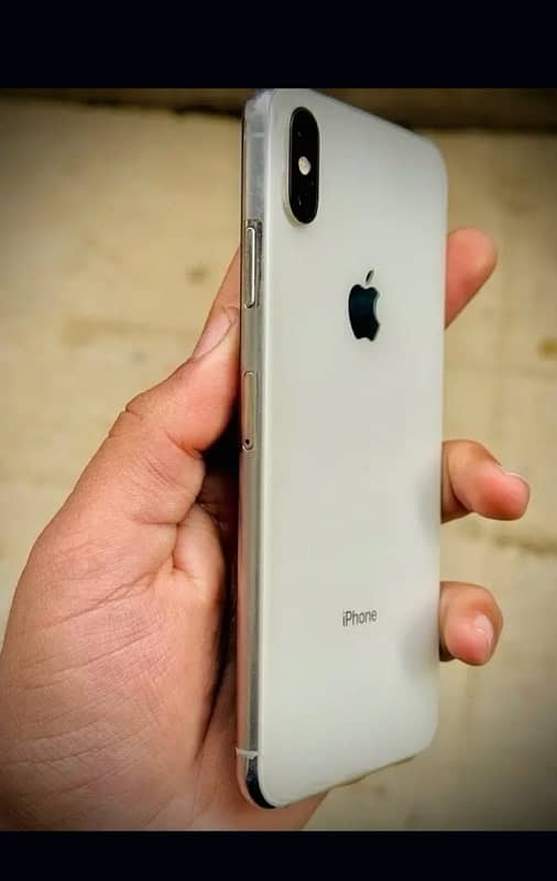 iPhone XS Max 1