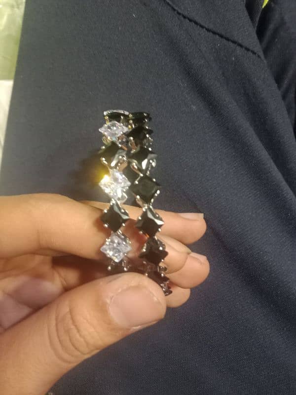 women bracelet 0