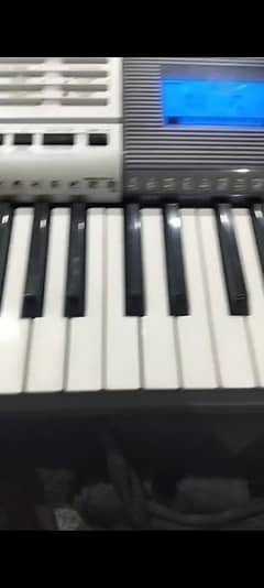 Yamaha PSR i425 fresh condition