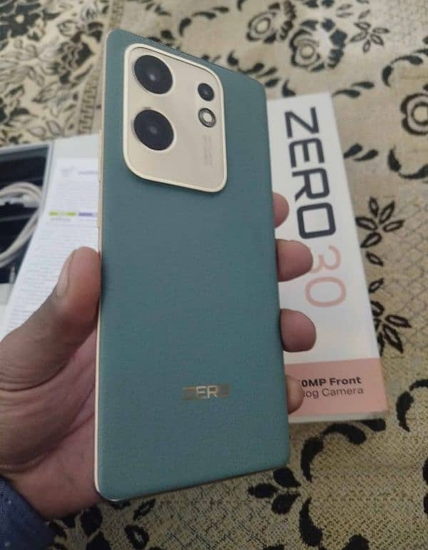 infinix zero 30 4g 10/10  almost 2months wrantty 0